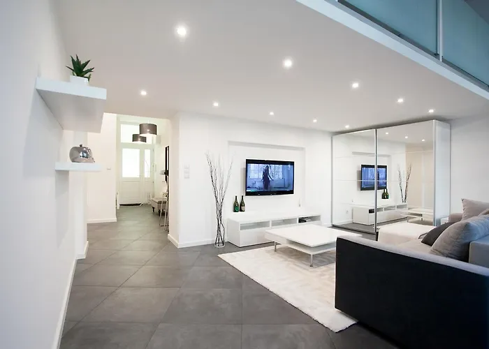 Stylish Loft With Balcony